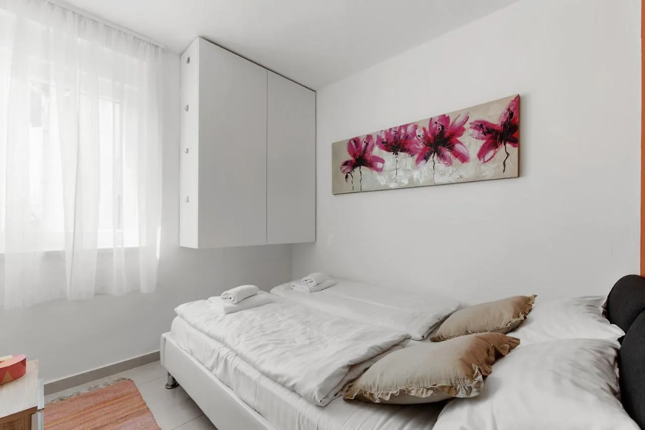Grivicic Apartment C Porec Croatia